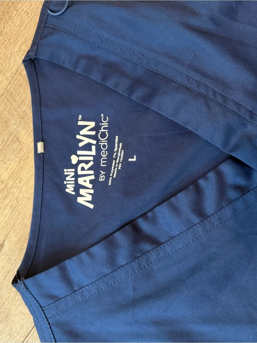 Women’s V-Neck Scrub Set - Navy